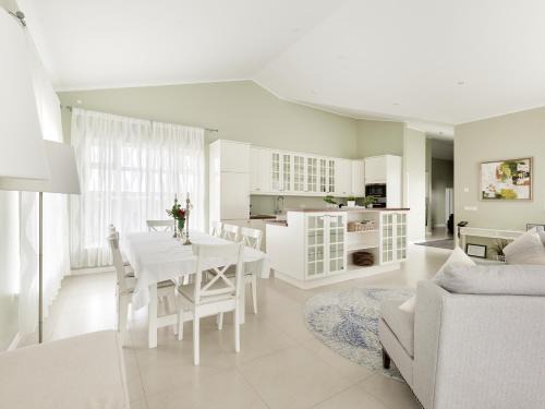 SAGA Circle Villas