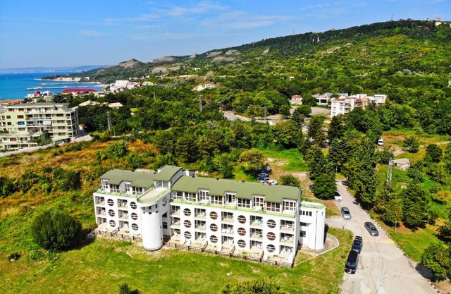 Saint George Hotel 1