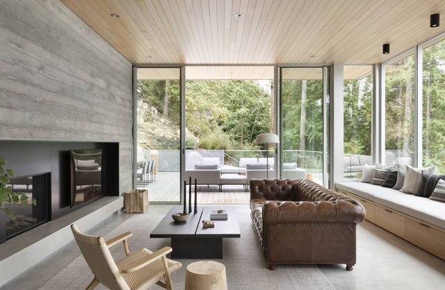 Sakinaw Lake Architectural Midcentury Modern Lakehouse