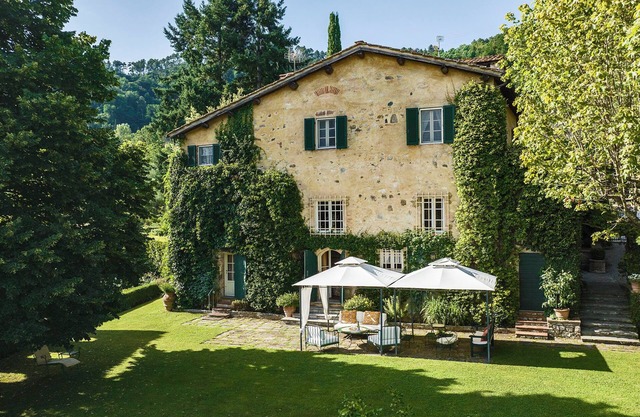 SAN LORENZO a villa in the countryside for lovers of sunshine, peace and beauty