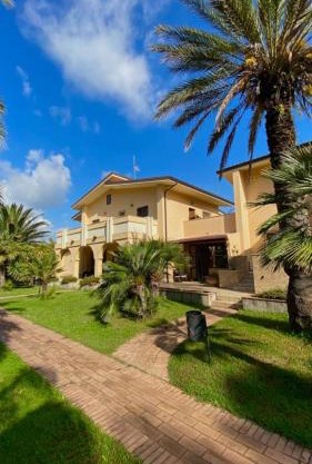 San Michele Apartments&Rooms