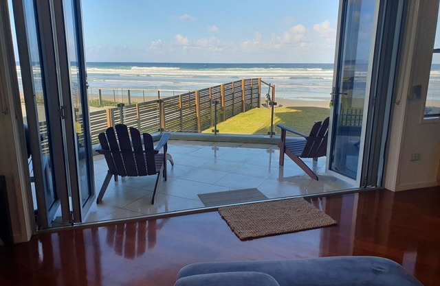 Sanbah-1 Beach, Surf, Views