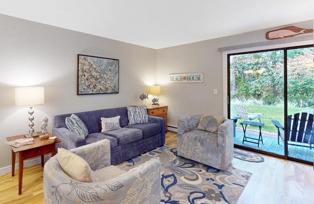 Sand, Shells & Sunsets