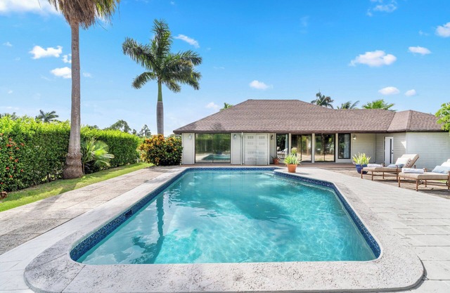 Sandalwood Escape - Luxury Family Villa Private Pool