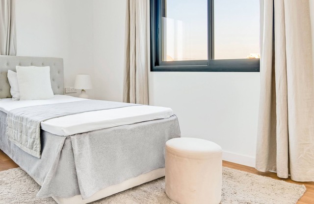 Sanders Crystal 1 - Single room with bathroom