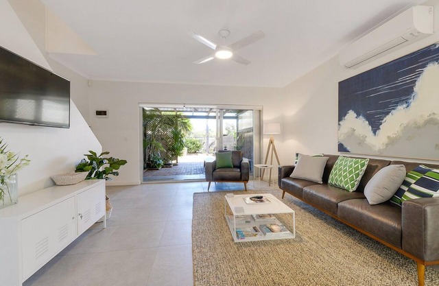 Sandpiper - Steps to Beach | BBQ | Courtyard | 3B