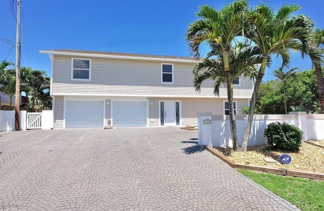 Sandy Shore Pearl-Atlantic Ocean in your backyard, Fully Licensed & City Water
