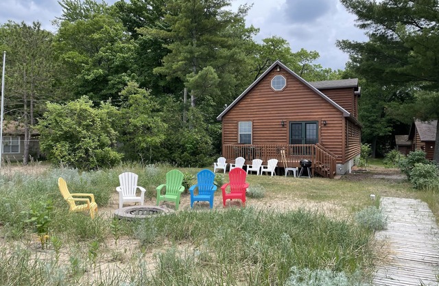 SandyCabins Duplex Beach House - Lake Side Cabin