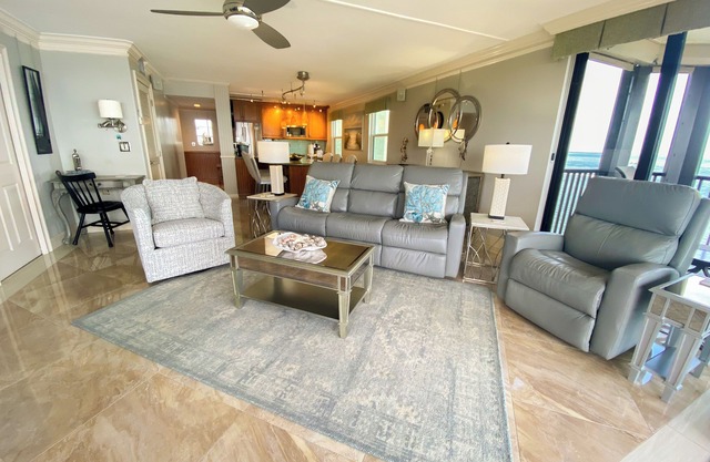 Sanibel Harbour 817: Wrap-around lanai-Amazing Water Views! Enjoy private beach &activities nearby.
