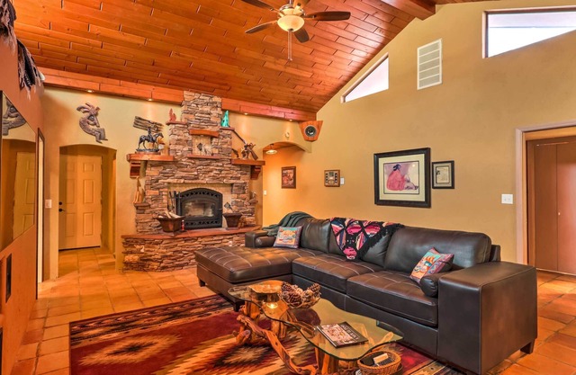 Santa Teresa Home w/ 2 Patios, Near El Paso!
