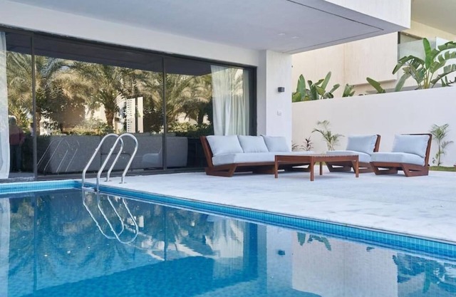 Saoirse at Lake View Residence