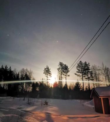 Saunamökki luonnon äärellä