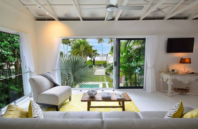 Savannah Studio - Romantic Beachfront