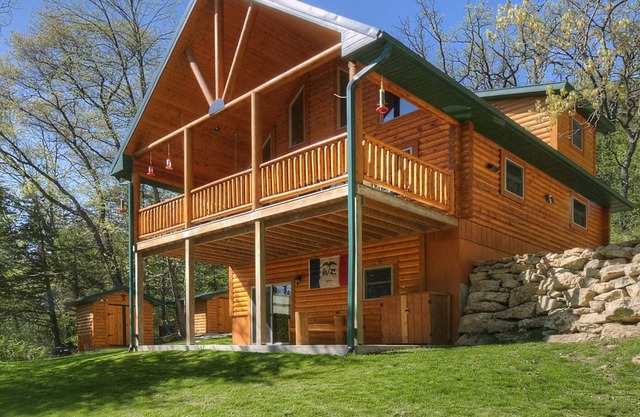 Scenic - Peaceful - Spacious - Northeast Iowa