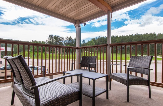 *Scenic Rimrock Escape*Great Views*Lakes Nearby*