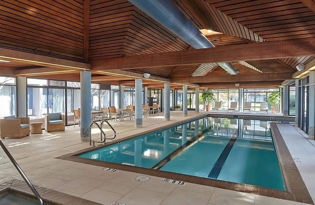 Scenic Views and Modern Comforts! 4 Relaxing Units, Near Aquarium of the Bay