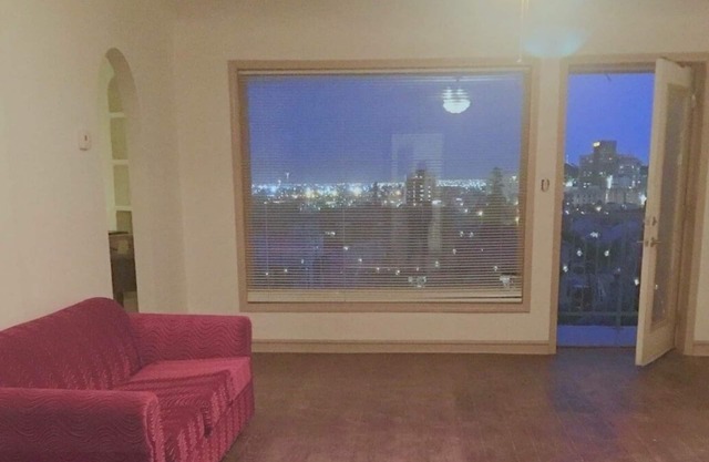 Scenic Views, Close to University & Downtown