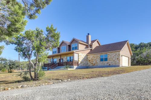 Scenic Views, Fire Pit Texas Hill Country Getaway
