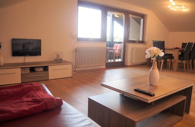 Schöne Dreizimmerwohnung mit Balkon und Alpenblick
