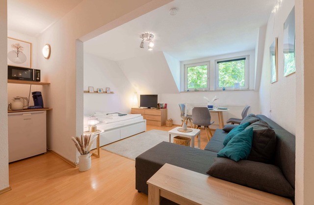 Schönfeld Apartment | Netflix & Free Parking