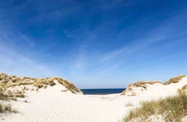 Schitterend Tenthuis, Dichter bij de zee kan Niet!