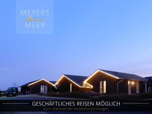 Schwarzes Holzferienhaus mit Sauna in Zierow - SONNENECK - 500m zum Ostsee-Strand, 4 - 6 Personen