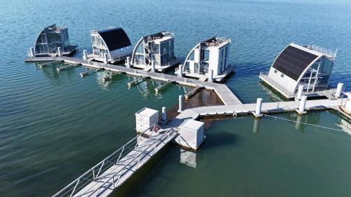 schwimmendes Ferienhaus Sky