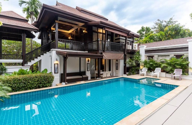Sclass Villa & Swimming pool , 10 min from airport