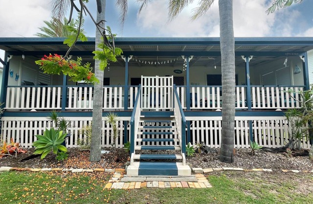 Scott's Retreat - Burrum Heads- Close to Beach- 4BR- Aircon