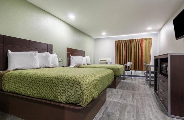 Scottish Inn and Suites Tomball