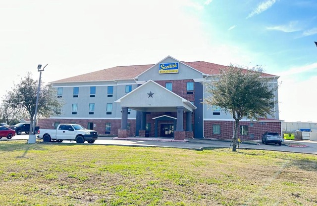 Scottish Inns and Suites - La Porte