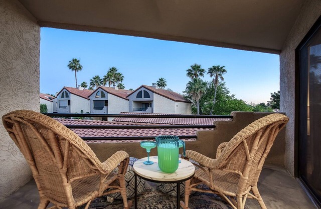 Scottsdale - Boho Cactus Condo - Newly Renovated!