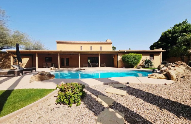 Scottsdale Clubhouse with Pool and Basketball