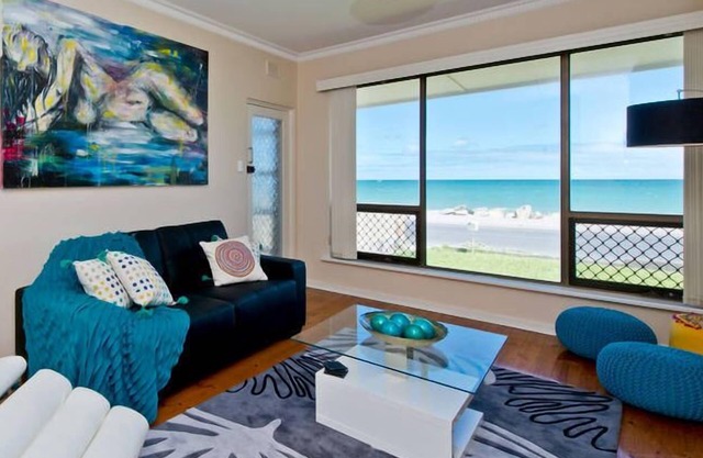 Sea At Your Doorstep - Perfect Beach Holiday