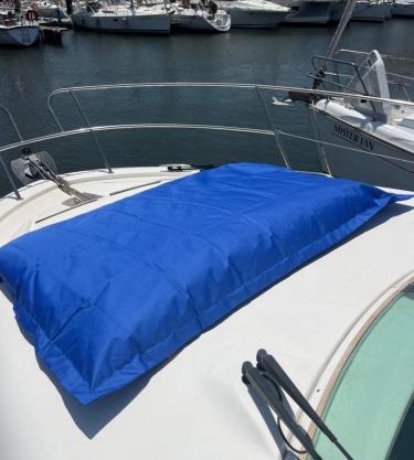 Sea Bloom II - Night in a Fancy Speedboat