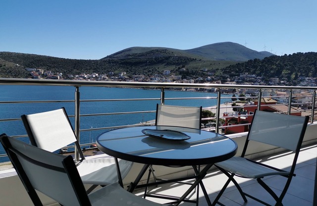 Sea breeze holiday apartment