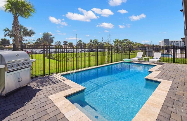 Sea La Vie | Beach Escape Near Disney w/Pvt Pool, Chef Kitchen, Sea-Themed BR