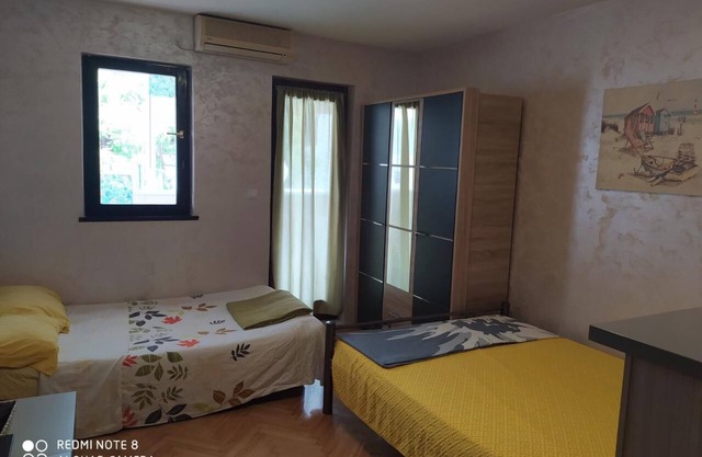 Sea Mist Studio Apartment with Terrace in Budva
