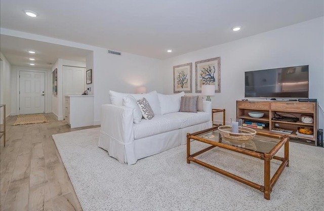 Sea Oats 143 Apartment