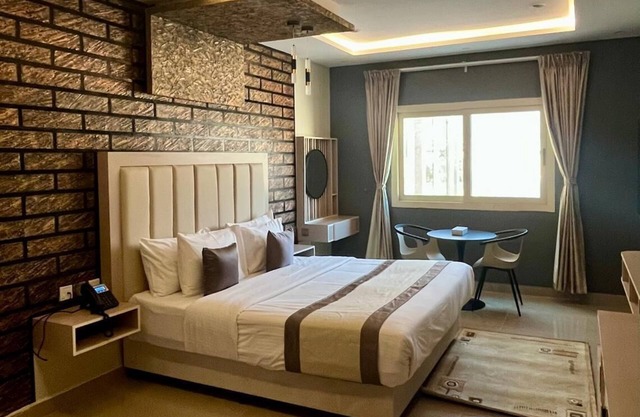 Sea Shore Hotel Apartment