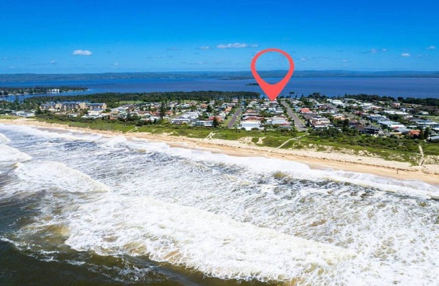Sea Spray Retreat- Pool, Beach, Table Tennis.