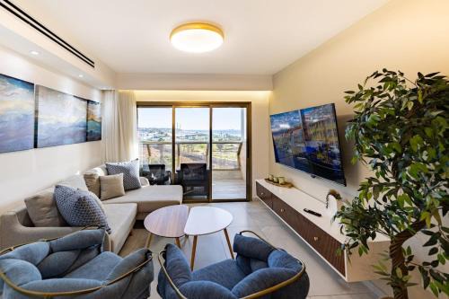 Sea Suites -סוויטה מהממת עם ג'קוזי ליד הים והטיילת באשקלון