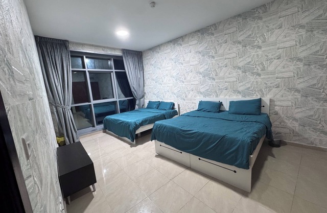 Sea view 2-bedroom apartment with AC, fitness room, swimming in fantastic Ajman