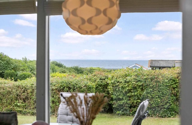 Sea view, 200m to the beach, beautiful nature