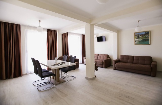 Sea view affordable apartment for up to 5 guests
