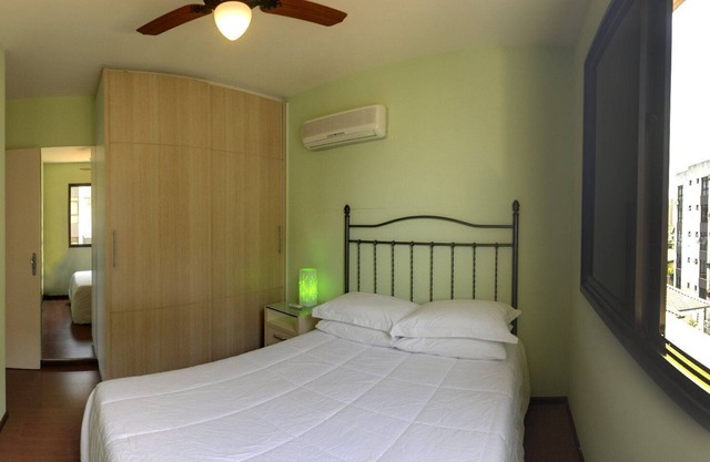Sea view, center, 2 bedrooms, garage