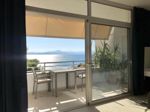 Sea view studio