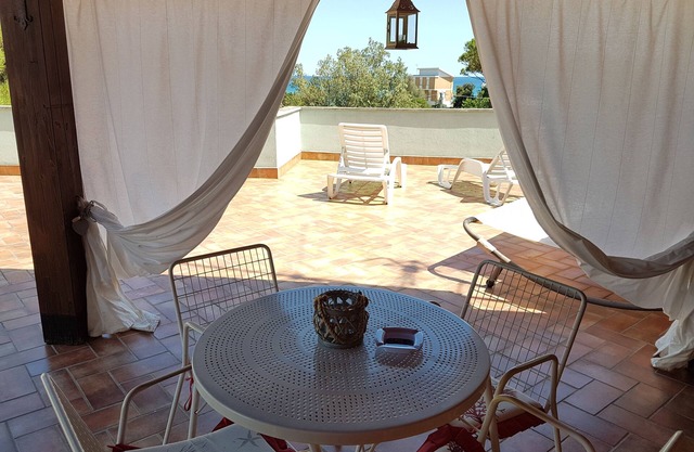 Sea view terrace with services