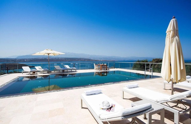 Sea View villa with a heated pool