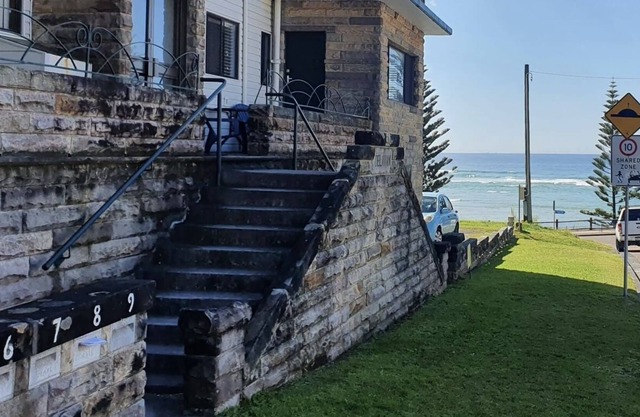 Seabreak @ The Entrance